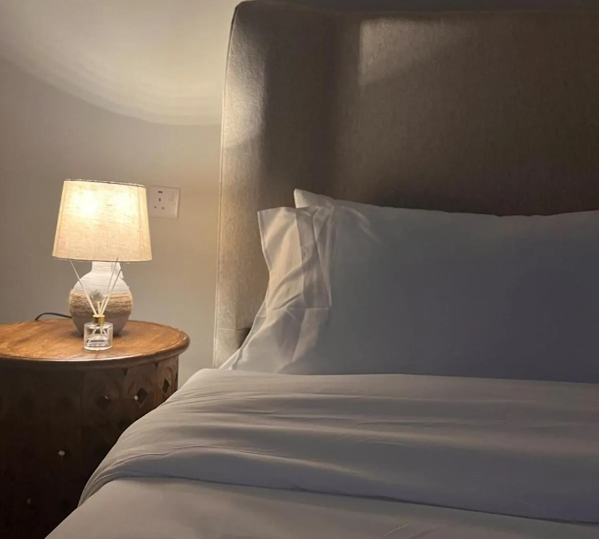 Studio With A Private Entrance That Can And Smells 1Q Riyadh