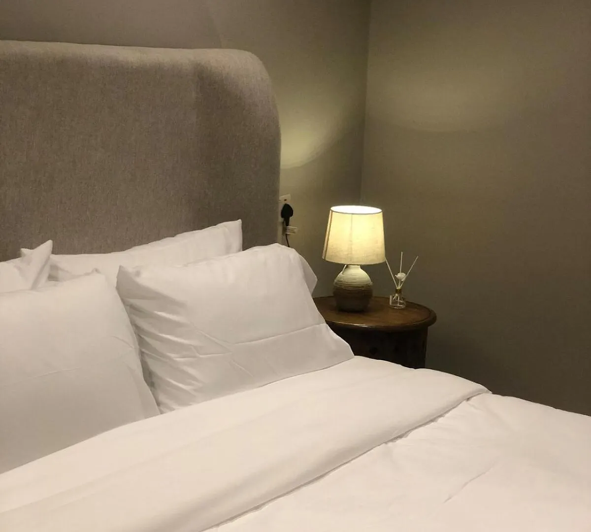 Apartment Studio With A Private Entrance That Can And Smells 1Q Riyadh