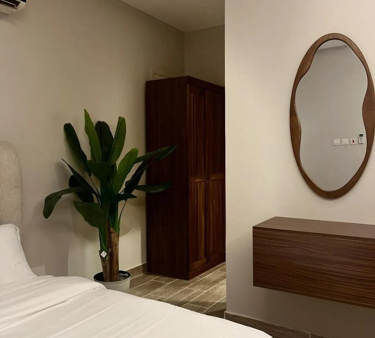 Studio With A Private Entrance That Can And Smells 1Q Riyadh 0*,  Saudi Arabia